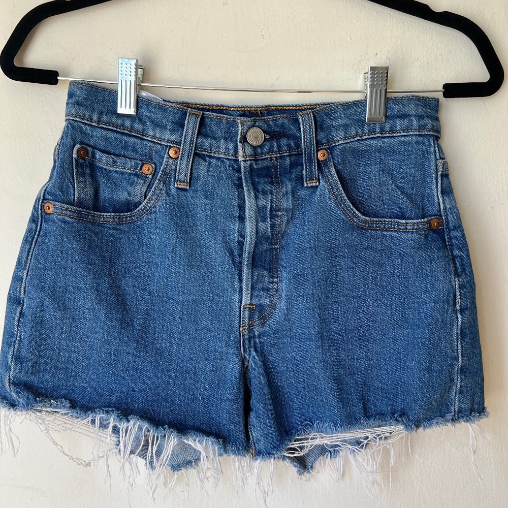 Levi's Women's 501 shorts